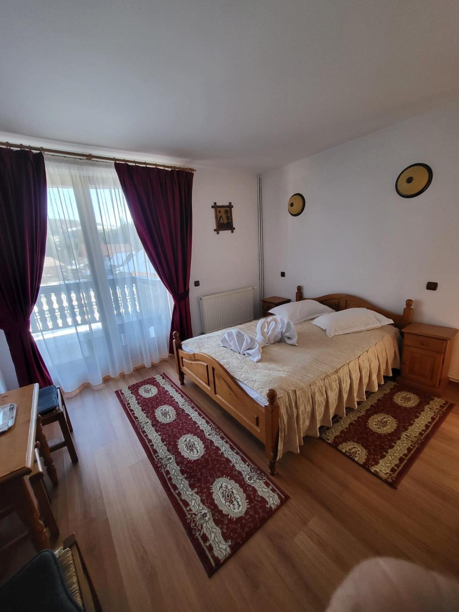 Pensiunea Gianina Arieseni Bagian luar foto