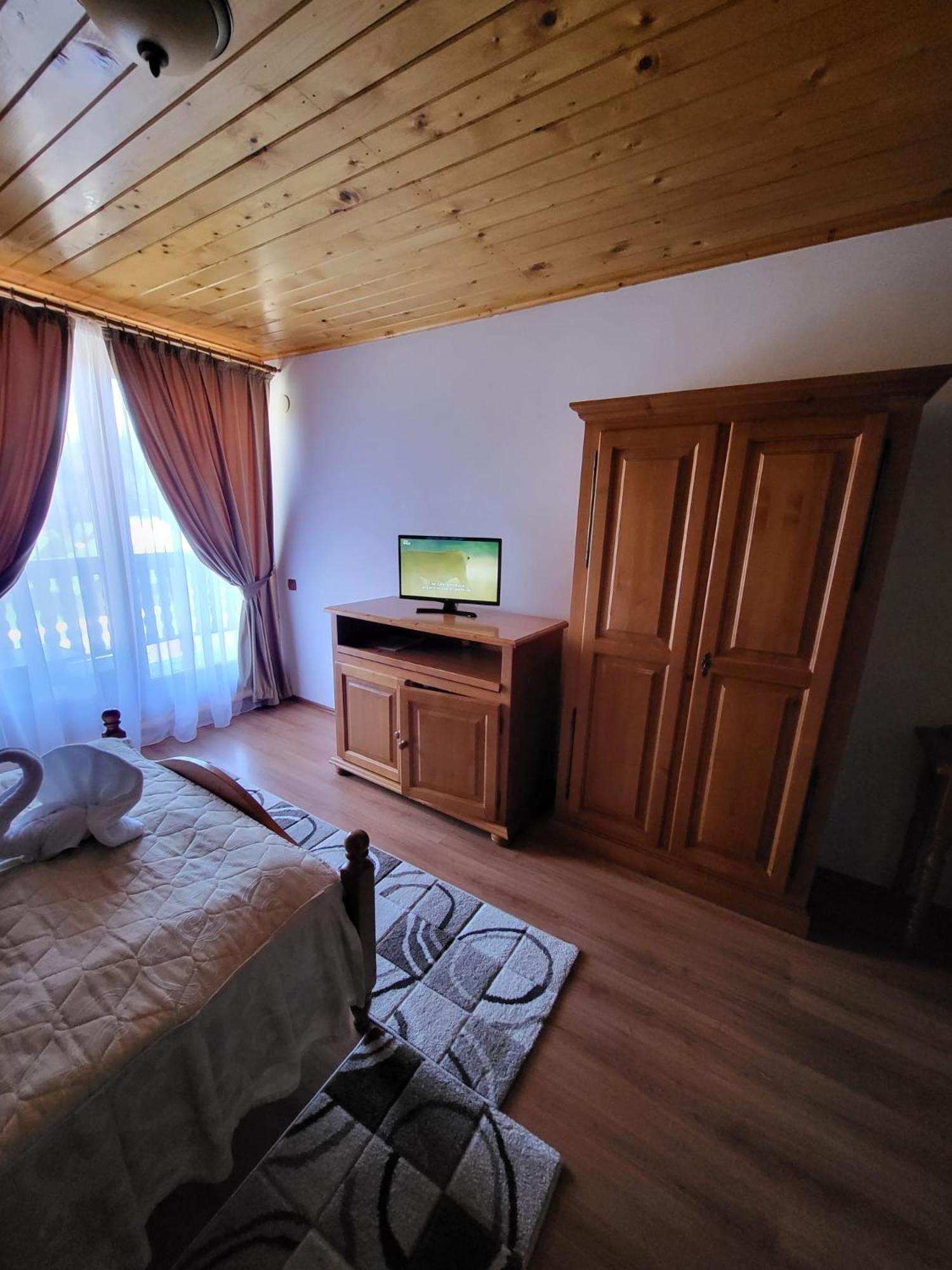 Pensiunea Gianina Arieseni Bagian luar foto